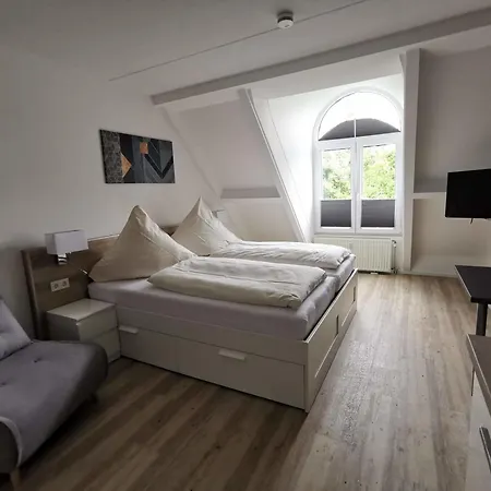 Urbaniak Tossens Apartment
